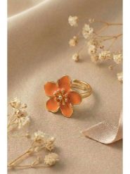 Heliophilia Pierścionek rozmiar: onesize. Różowe pierścionki Heliophilia, z mosiądzu. Za 21.99 zł.