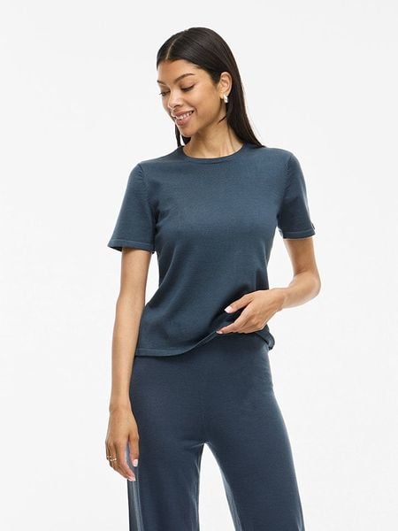 Vila Koszulka "Vilipsa" w kolorze granatowym rozmiar: M. Niebieskie bluzki Vila, m, bez wzorów, bez kołnierzyka, bez ramiączek. Za 92.42 zł.