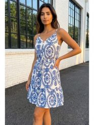 SOULSHAE Sukienka w kolorze biało-niebieskim rozmiar: XXL/3XL. Białe sukienki SOULSHAE, xl, bez wzorów, bez kołnierzyka, bez ramiączek, mini, rozkloszowane. Za 149.95 zł.
