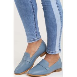 Niebieskie Mokasyny Italian Dream. Niebieskie mokasyny Born2be, bez wzorów, ze skóry, bez obcasa. Za 29.99 zł.