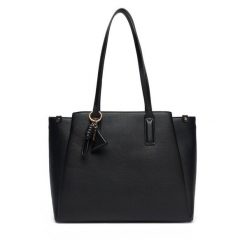 Torebka Aldo. Czarne torebki klasyczne Aldo, bez wzorów, bez dodatków. Za 399.99 zł.