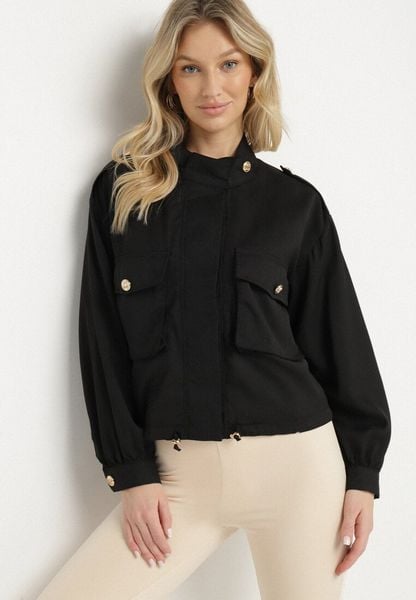 Czarna Kurtka ze Stójką i Ozdobnymi Guzikami Ściągana w Pasie Troczkiem Basalle. Czarne kurtki Born2be, l, bez wzorów, z jeansu, bez kaptura. Za 129.99 zł.