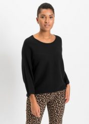 Sweter oversize w prążek, z materiału z domieszką wiskozy. Czerwone swetry bonprix, bez wzorów, prążkowane, bez ramiączek. Za 99.99 zł.