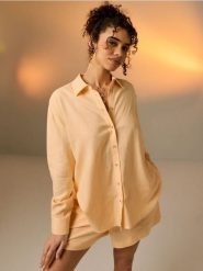 Koszula z domieszką lnu - pomarańczowy. Brązowe koszule Sinsay, l, bez wzorów, bez kołnierzyka, bez ramiączek. Za 39.99 zł.