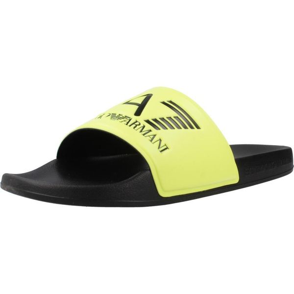 Sandały EA7 SCARPE BEACHWEAR Żółty. Żółte sandały EA7, bez wzorów, z syntetyku, bez obcasa, bez zapięcia. Za 163.99 zł.
