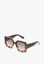 Szare Okulary Przeciwsłoneczne z Filtrem UV o Kwadratowych Szkłach Nairiscia. Szare okulary przeciwsłoneczne Renee, bez wzorów, eleganckie. Za 29.99 zł.