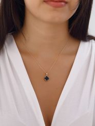 Luja Bijoux Pozłacany naszyjnik z masą perłową rozmiar: onesize. Białe naszyjniki Luja Bijoux, z perłą, metalowe. Za 68.45 zł.