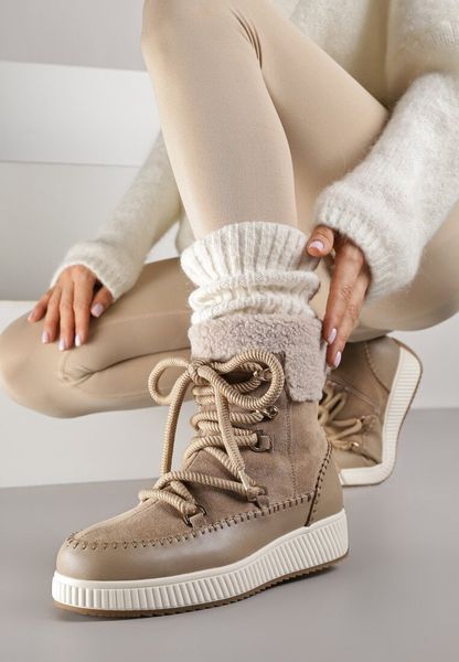 Ciemnobeżowe Śniegowce Zdobione Futrem i Przeszyciami Genilea. Brązowe trapery i śniegowce Renee, z jeansu. Za 169.99 zł.