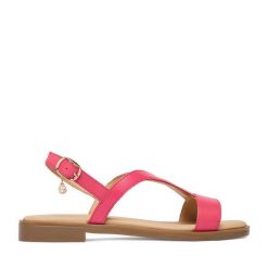 Sandały Lasocki. Czerwone sandały Lasocki, bez wzorów, bez obcasa, na płaskiej podeszwie, bez zapięcia. Za 129.99 zł.