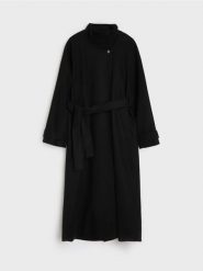 Długi klasyczny płaszcz z paskiem - czarny. Czarne płaszcze Sinsay, l, bez wzorów, bez kaptura. Za 139.99 zł.