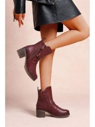 Foreverfolie Botki w kolorze czerwonym rozmiar: 40. Czerwone botki Foreverfolie, bez wzorów, bez obcasa, bez zapięcia. Za 152.99 zł.