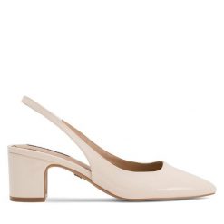 Sandały Nine West. Białe sandały Nine West, bez wzorów, bez obcasa, na słupku, bez zapięcia. Za 249.99 zł.