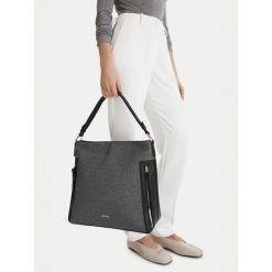 Torebka Lasocki. Czarne torebki klasyczne Lasocki, bez wzorów, bez dodatków. Za 199.99 zł.