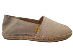 Buty Espadryle Unisex. Brązowe espadryle PACIFIQUE SUD, bez wzorów, z materiału, bez obcasa, bez zapięcia. Za 252.50 zł.