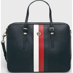 Tommy Hilfiger - Torba. Niebieskie torby na laptopa TOMMY HILFIGER, bez wzorów, z materiału, na ramię. W wyprzedaży za 499.90 zł.