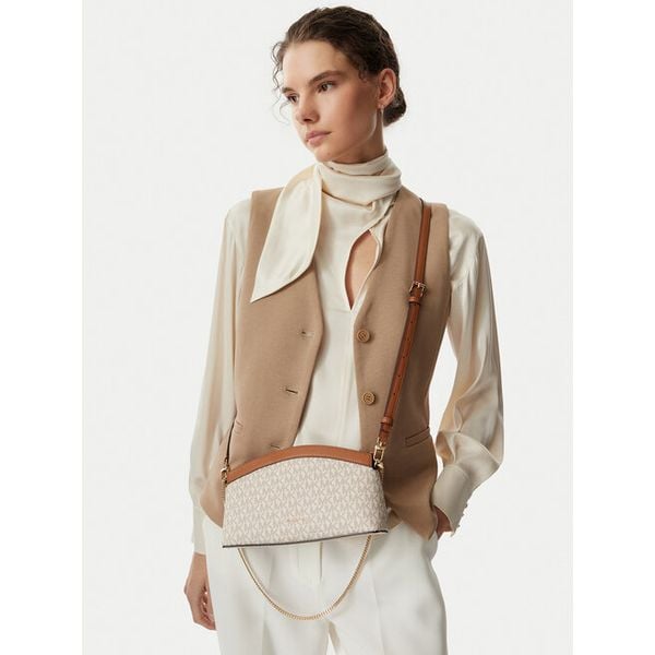 Torebka MICHAEL Michael Kors. Białe torebki klasyczne MICHAEL Michael Kors, bez wzorów, bez dodatków. Za 879.99 zł.