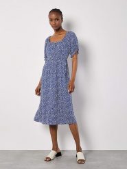 Apricot Sukienka w kolorze niebieskim rozmiar: S. Niebieskie sukienki Apricot, s, bez wzorów, z wiskozy, bez kołnierzyka, bez ramiączek, midi. Za 86.99 zł.