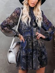 Milan Kiss Sukienka w kolorze czarnym rozmiar: XL. Czarne sukienki Milan Kiss, xl, bez wzorów, bez kołnierzyka, bez ramiączek, mini. Za 165.99 zł.