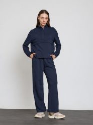 BGN Spodnie dresowe w kolorze granatowym rozmiar: 36. Niebieskie spodnie dresowe BGN, bez wzorów, z dresówki. Za 100.99 zł.