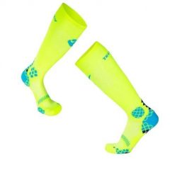 Podkolanówki uciskowe 3/4 w kolorze żółtym. Żółte skarpety TRY TO FLY, bez wzorów. W wyprzedaży za 86.37 zł.