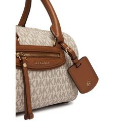 Torebka MICHAEL Michael Kors. Białe torebki klasyczne MICHAEL Michael Kors, bez wzorów, bez dodatków. Za 1,049.00 zł.