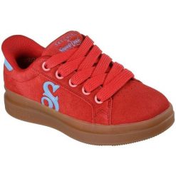 Buty sportowe damskie Skechers Courtside cali Girlz. Czerwone obuwie sportowe Skechers, z zamszu, bez zapięcia, na fitness i siłownię. Za 590.00 zł.