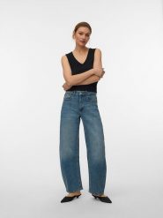 Vero Moda Top w kolorze czarnym rozmiar: L. Czarne topy Vero Moda, l, bez wzorów, bez kołnierzyka, bez ramiączek. Za 45.45 zł.