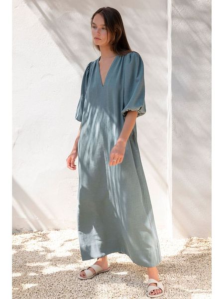 RUBY TUESDAY Sukienka "Rense" w kolorze niebieskoszarym rozmiar: 36. Niebieskie sukienki RUBY TUESDAY, bez wzorów, bez kołnierzyka, bez ramiączek, maxi. Za 385.62 zł.