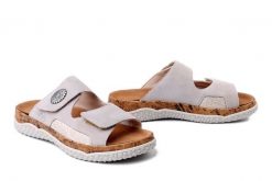 RIEKER V0302-60 beige, klapki damskie. Brązowe klapki Rieker, bez wzorów, bez obcasa. Za 279.92 zł.