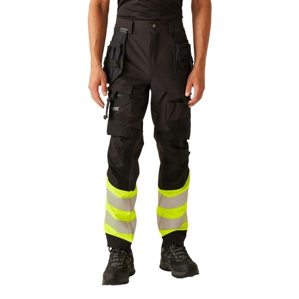 Spodnie Robocze Unisex Dla Dorosłych Odblaskowe. Czarne spodnie sportowe Regatta, na lato, bez wzorów, trekkingowe. Za 403.99 zł.