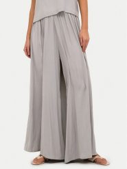 Kaffe Spodnie palazzo Allie 10508761 Szary Relaxed Fit. Szare spodnie materiałowe Kaffe, bez wzorów, z materiału. Za 149.99 zł.