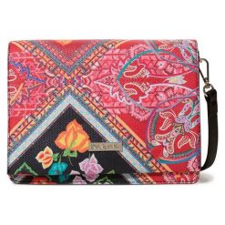 Desigual torebka damska Bols Folklore Cards, czerwona. Czerwone torebki klasyczne Desigual, bez wzorów, bez dodatków. W wyprzedaży za 174.00 zł.