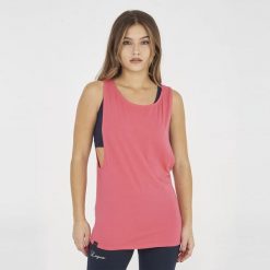 Koszulka sportowa damska NISHER wiśniowa. Czerwone koszulki sportowe LEGEA, bez wzorów, bez ramiączek, na fitness i siłownię. Za 56.00 zł.