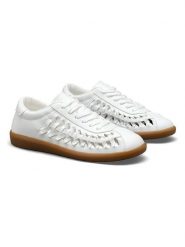 C'M Sneakersy w kolorze białym rozmiar: 39. Białe trampki C'M, bez wzorów, bez zapięcia. Za 149.31 zł.