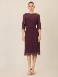 APART Sukienka w kolorze fioletowym rozmiar: 44. Różowe sukienki Apart, bez wzorów, z koronki, bez kołnierzyka, bez ramiączek, midi. Za 295.99 zł.