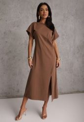 Brązowa Rozkloszowana Sukienka Zdobiona Drapowaniem w Talii i Rozcięciem Uziola. Brązowe sukienki Renee, na co dzień, l, z aplikacjami, bez kołnierzyka, bez ramiączek, maxi, proste. Za 89.99 zł.