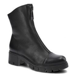 Czarne Botki Simen Damskie Skórzane Modne Obuwie. Czarne botki Simen, bez wzorów, ze skóry, bez obcasa, na obcasie, bez zapięcia. Za 429.00 zł.