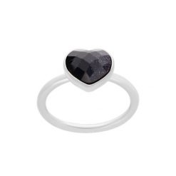 Pierścionek Mini Icons serce z czarnym brokatowym kryształem, posrebrzany. Czarne pierścionki Lilou, posrebrzane. Za 159.00 zł.