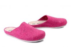 DR. BRINKMANN 320277-43 pink, kapcie damskie. Czerwone obuwie domowe Dr. Brinkmann, bez wzorów, bez zapięcia. Za 174.17 zł.