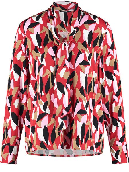 TAIFUN Bluzka w kolorze czerwono-czarno-białym rozmiar: 38. Czerwone bluzki Taifun, bez wzorów, z wiskozy, bez kołnierzyka, bez ramiączek. Za 113.10 zł.