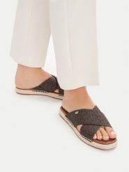 MICHAEL Michael Kors Klapki Kenzie 40R6KZFS1B Brązowy. Brązowe klapki MICHAEL Michael Kors, bez wzorów, ze skóry, bez obcasa. Za 337.99 zł.