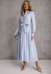 Niebieska Sukienka w Koszulowym Stylu z Wiskozą Bawełną i Paskiem Nerigunn. Niebieskie sukienki Renee, na lato, l, bez wzorów, z bawełny, eleganckie, bez kołnierzyka, bez ramiączek, maxi, koszulowe. Za 199.99 zł.