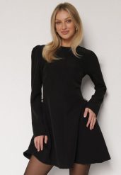 Czarna Rozkloszowana Sukienka Ozdobiona Metaliczną Aplikacją Eleslie. Czarne sukienki Born2be, na co dzień, m, z aplikacjami, eleganckie, bez kołnierzyka, bez ramiączek, rozkloszowane. Za 149.99 zł.