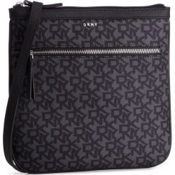 Torebka DKNY - Casey-Zip Cbody-Logo R84EF397 Bk Logo-Bk XLB. Czarne listonoszki DKNY, z aplikacjami, z materiału, bez dodatków. W wyprzedaży za 269.00 zł.