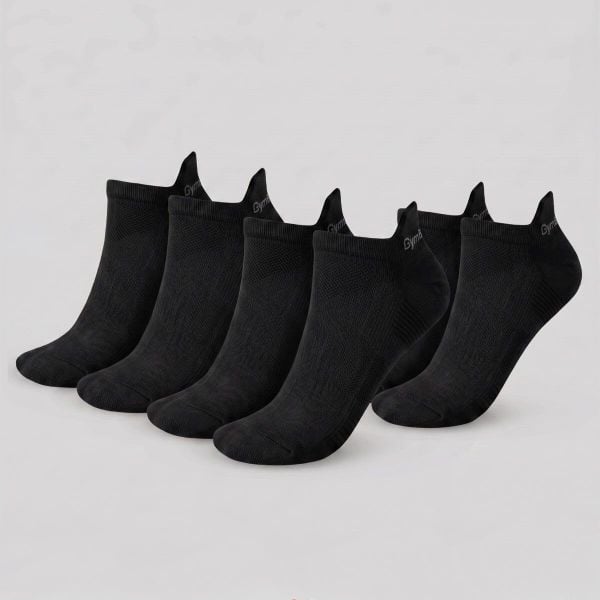 Skarpetki unisex bieganie niskie Tab. Czarne skarpety GYMBEAM, bez wzorów, z elastanu. Za 32.90 zł.