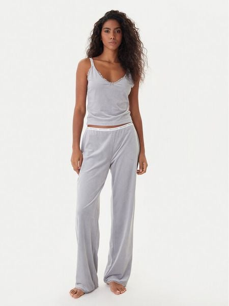 Juicy Couture Piżama JCLPJ225516 Szary Regular Fit. Szare piżamy Juicy Couture, bez wzorów, z syntetyku, bez ramiączek. Za 259.99 zł.