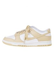 Nike Skórzane sneakersy "Dunk Low" w kolorze biało-beżowym rozmiar: 41. Brązowe trampki Nike, bez wzorów, z materiału, bez zapięcia. Za 304.99 zł.