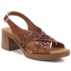 Skórzane sandały damskie na klocku brązowe El Pimpi 85403. Brązowe sandały El Pimpi, bez wzorów, ze skóry, eleganckie, bez obcasa, bez zapięcia. Za 289.99 zł.