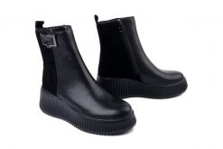 FILIPPO DBT7268/25 BK czarny, botki damskie. Czarne botki Filippo, bez wzorów, ze skóry, bez obcasa, bez zapięcia. Za 274.90 zł.
