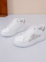 Sixth Sens Slippersy w kolorze srebrnym rozmiar: 41. Brązowe trampki Sixth Sens, bez wzorów, z gumy, bez zapięcia. Za 92.21 zł.